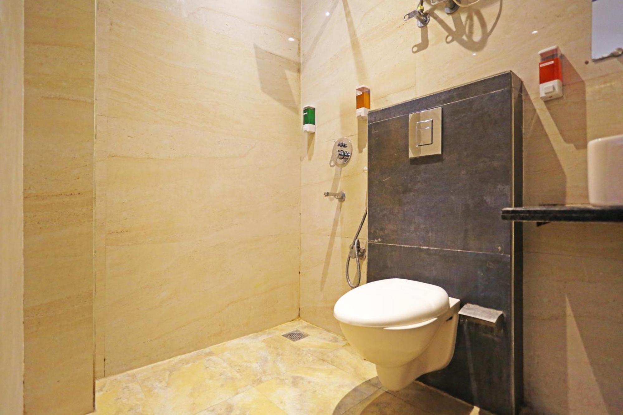ניו דלהי Hotel Delhi Aerocity Inn מראה חיצוני תמונה